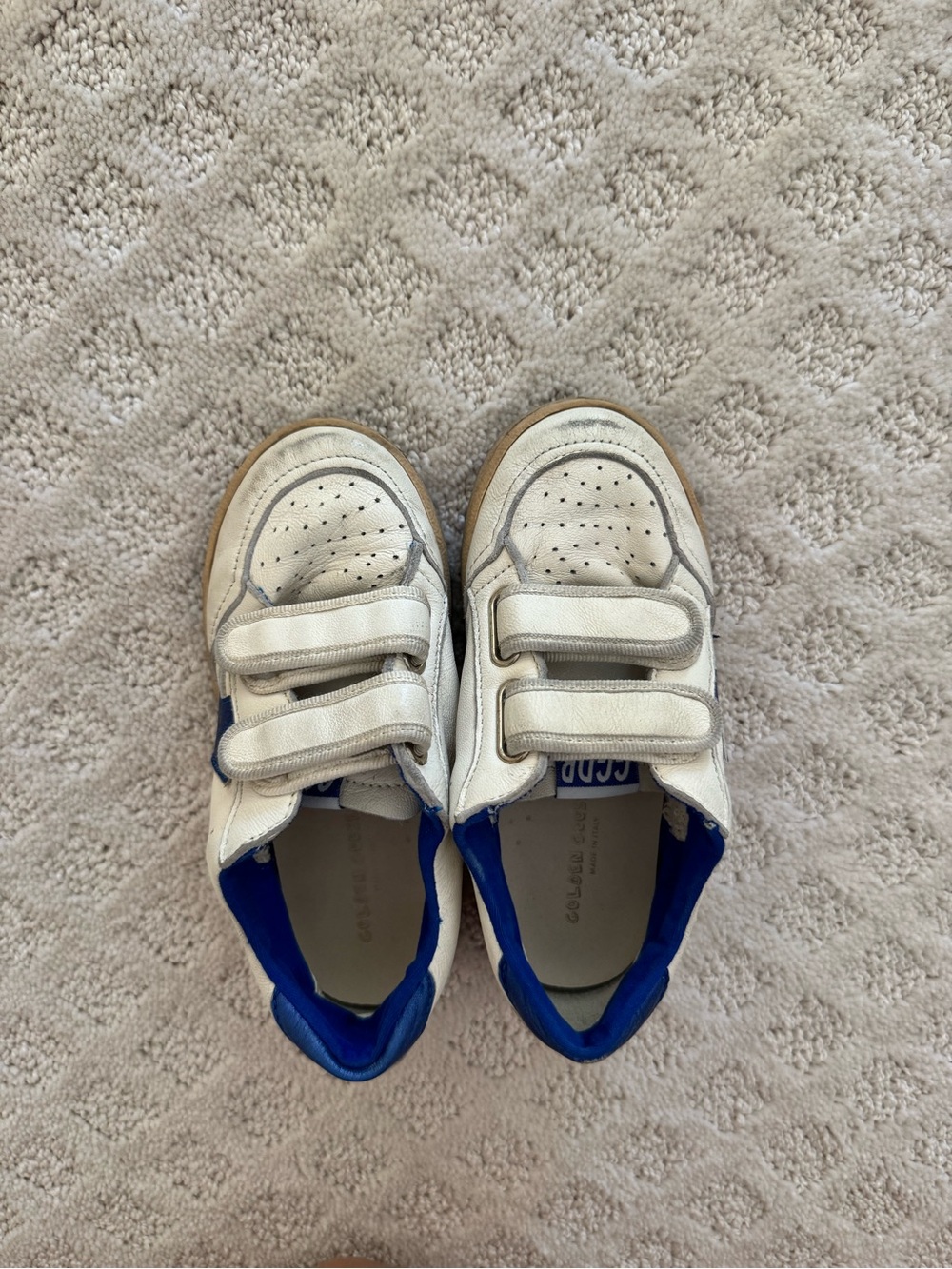 Golden Goose Kids White & Blue Star Velcro Sneaker. 27. - Picture 4 of 5
